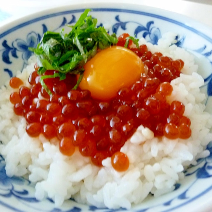 ☆ちょっと贅沢❤ 濃厚いくらの卵かけごはん☆
